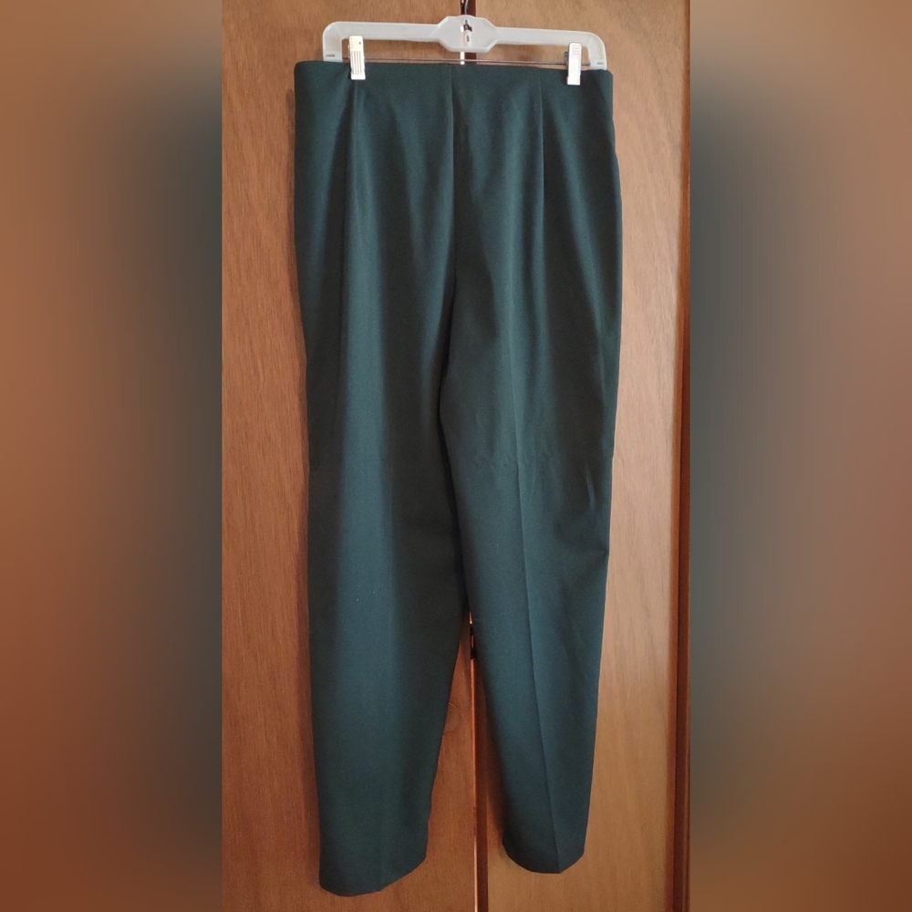 Dressbarn Hunter Green Tummy Control Trousers Office Dress Pants Women’s Size 12